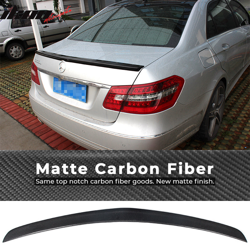 IKON MOTORSPORTS, Trunk Spoiler Compatible With 2010-2016 Mercedes-Benz W212 E Class Sedan , Matte Carbon Fiber + FRP AMG style Rear Spoiler Wing, 2011 2012 2013 2014 2015