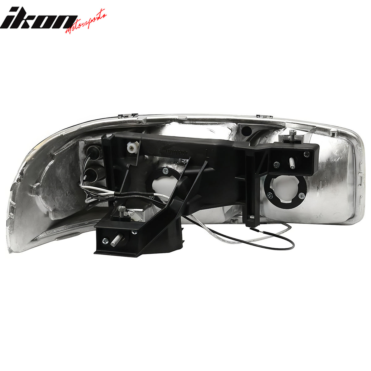 Clearance! Fits 99-06 GMC Sierra 00-06 Yukon XL Denali 2PCS Crystal Headlights
