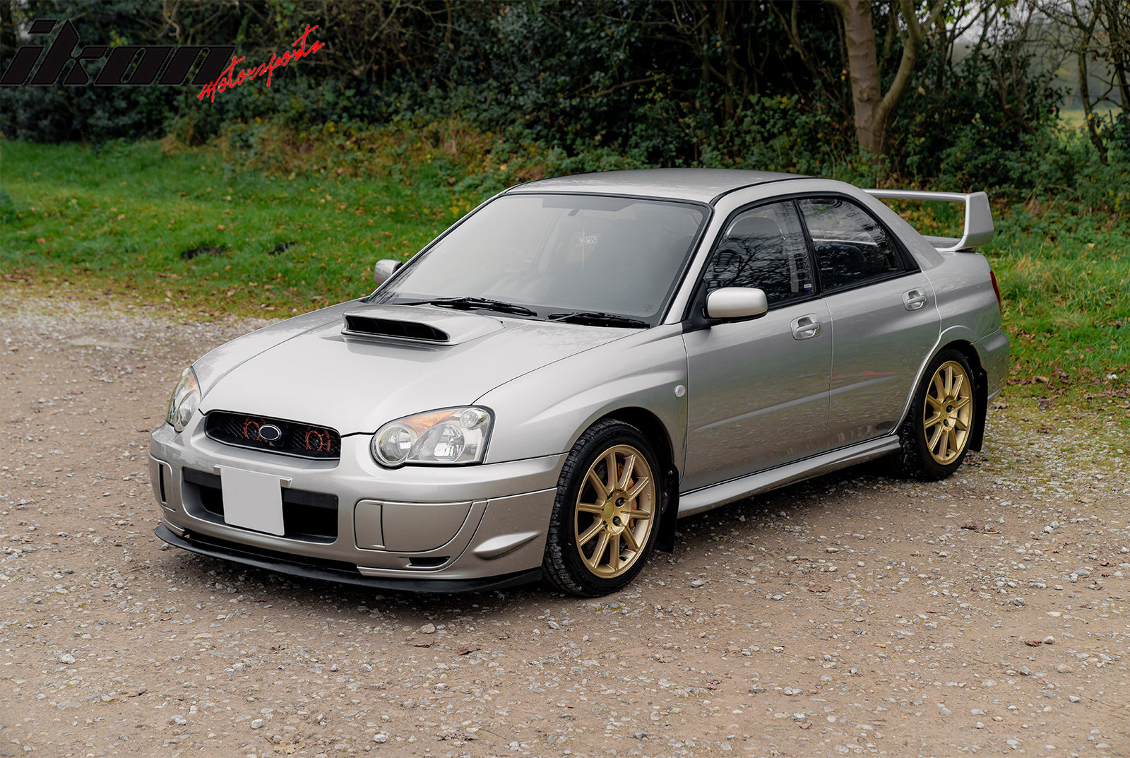 IKON MOTORSPORTS Front Upper Grille, Compatible with 2004-2005 Subaru Impreza, STI Style Gloss Black ABS Plastic Replacement Front Bumper Hood Grill 1PC