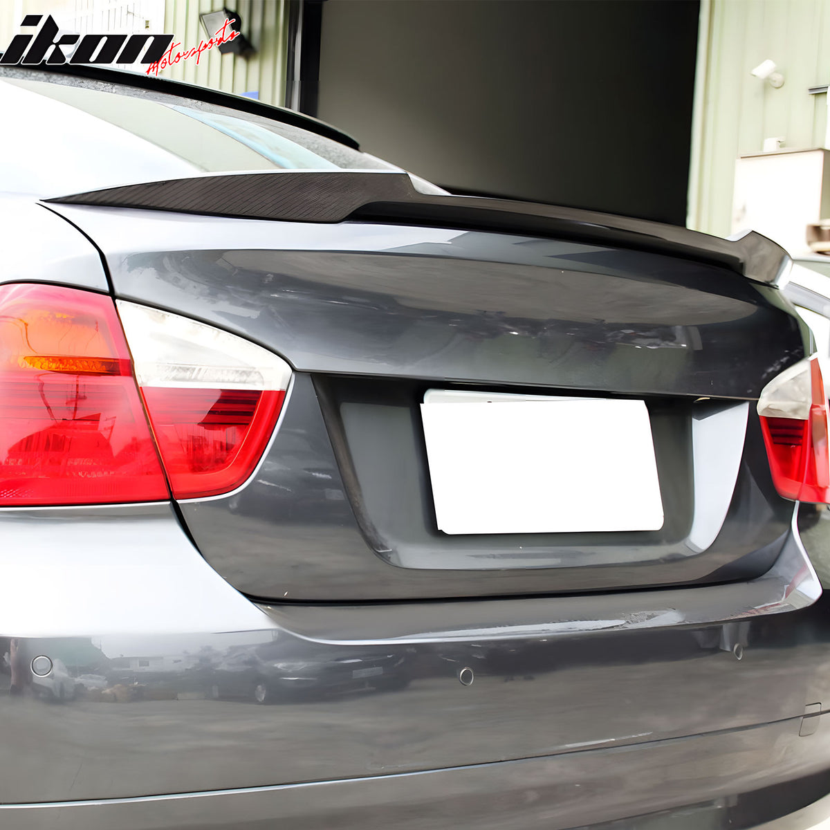 IKON MOTORSPORTS, Trunk Spoiler Compatible with 2006-2011 BMW 3-Series E90 Sedan 4-Door, V Style Carbon Fiber CF Rear Trunk Lid Spoiler Wing Lip