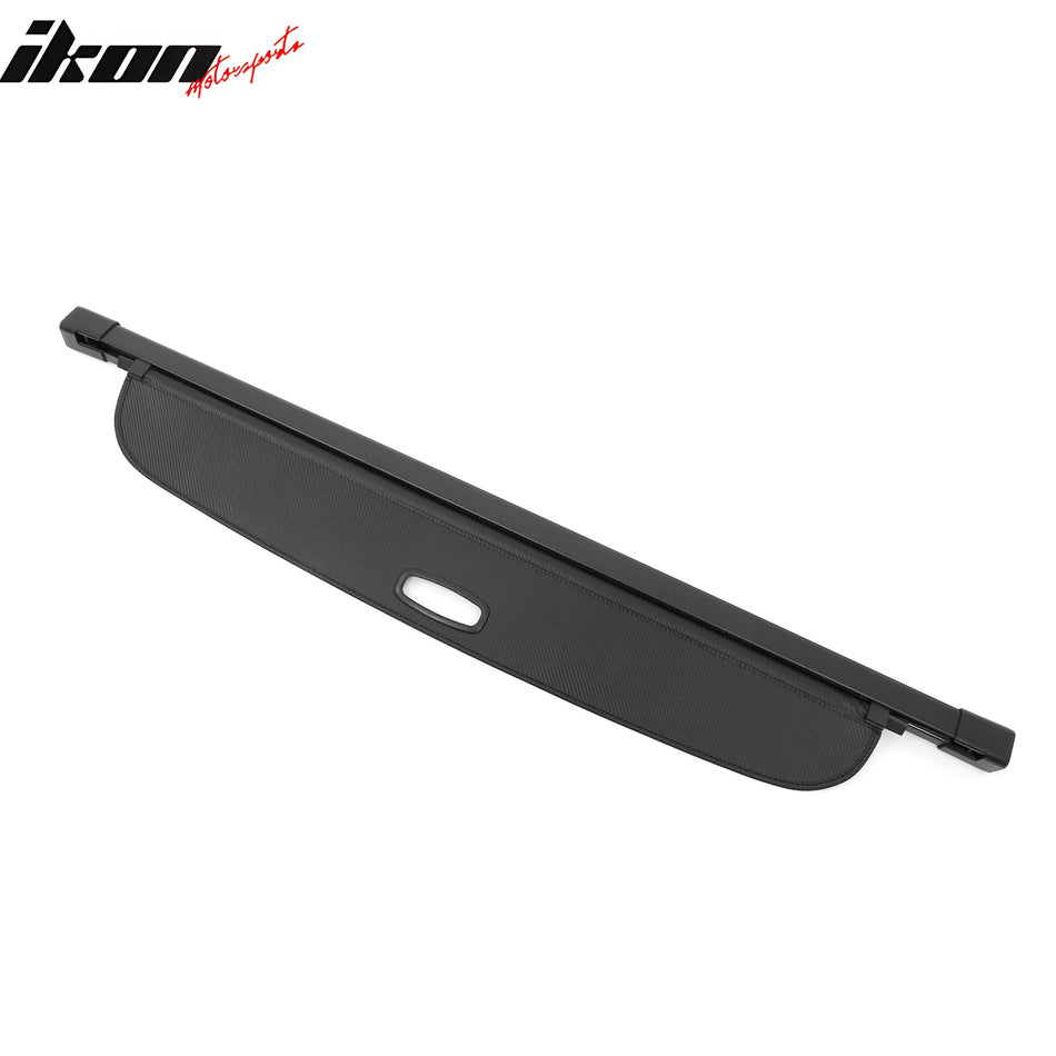 IKON MOTORSPORTS, Rear Retractable Cargo Cover Compatible with 2017-2026 Audi Q7 & 2020-2026 Audi SQ7, Trunk Security Luggage Shield Shade, Carbon Fiber Print