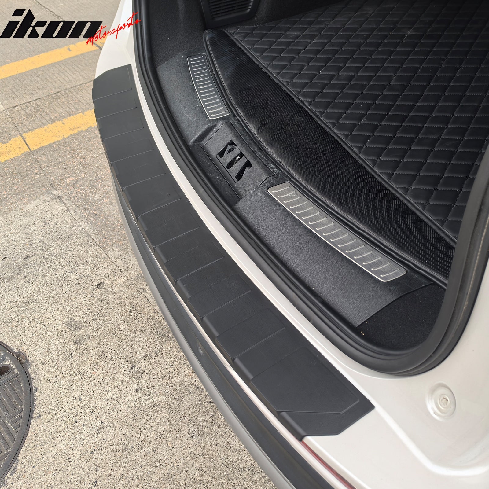 Fits 20-25 Lincoln Corsair Rear Bumper Cover Protector Guard Step Plate Pad Trim