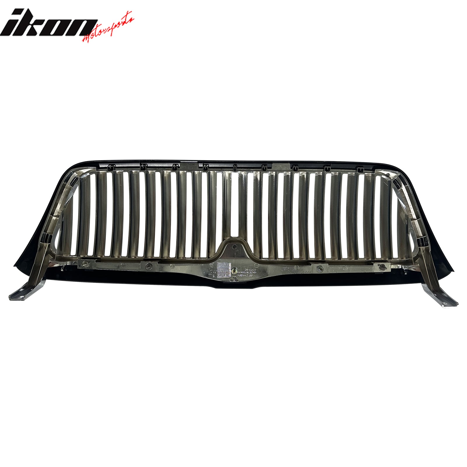 IKON MOTORSPORTS Front Bumper Upper Grille, Compatible with 2003-2006 Lincoln Navigator, OE Style Black Frame & Chrome Bar ABS Plastic Replacement Front Bumper Grill Assembly