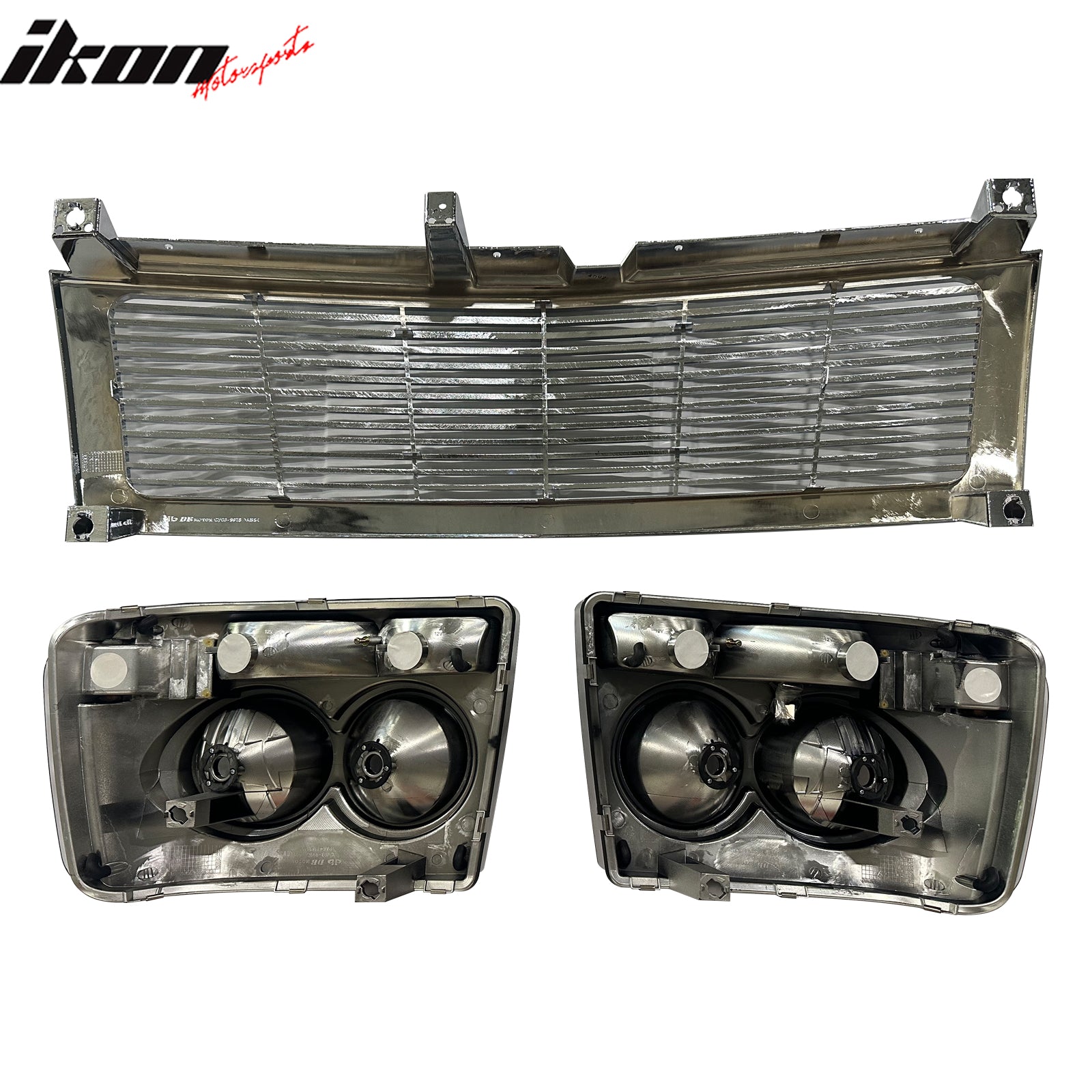IKON MOTORSPORTS Front Bumper Upper Grille W/Headlights, Compatible with 1999-2002 Chevrolet Silverado, RR Style Chrome Grille/Black Head Lamp Replacement Front Bumper Grill Assembly