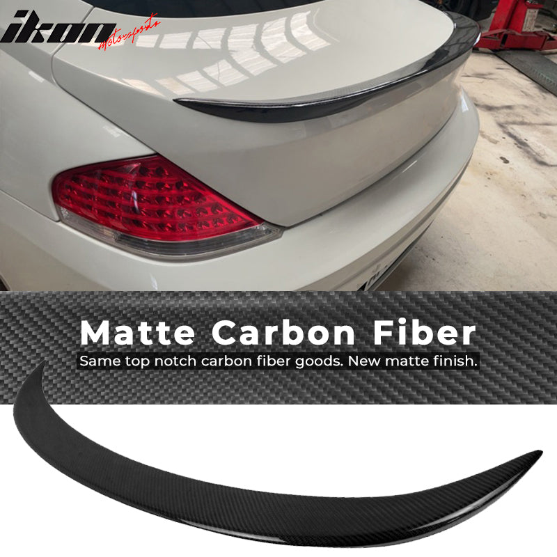 IKON MOTORSPORTS, Trunk Spoiler Compatible With 2004-2008 BMW E63 6-Series Coupe , Matte Carbon Fiber V Style Rear Spoiler Wing, 2005 2006 2007