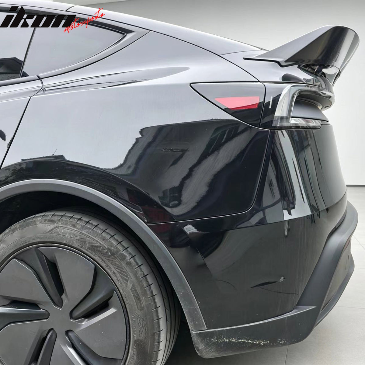 Fits 26-27 Tesla Model Y Juniper IKON Style Duckbill Trunk Spoiler Gloss Black