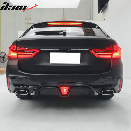 IKON MOTORSPORTS Rear Diffuser w/ LED Brake Light, Compatible with 2017-2023 BMW 5 Series G30 Sedan M Sport, F90 M5 CS Style Gloss Black PP Rear Bumper Lower Spoiler Air Dam Chin Valance Splitter 1PC
