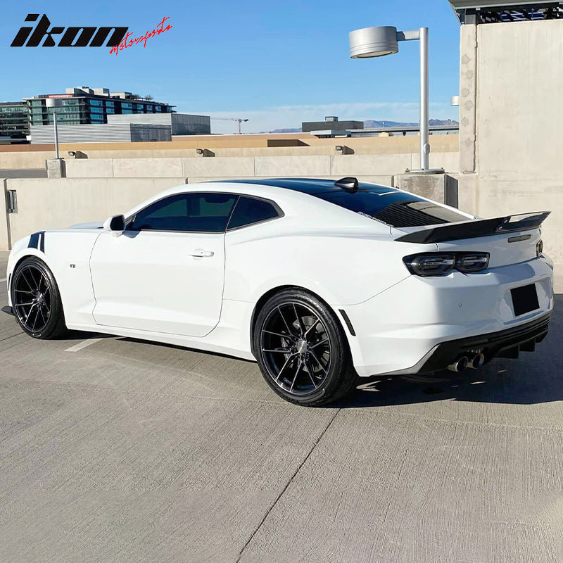 IKON MOTORSPORTS, Rear Bumper Cover & Diffuser Compatible With 2019-2023 Chevrolet Camaro LT/LS/SS, PP Factory Style Rear Bumper Conversion Replacement with Matte Black Quad Exhaust Diffuser Lip