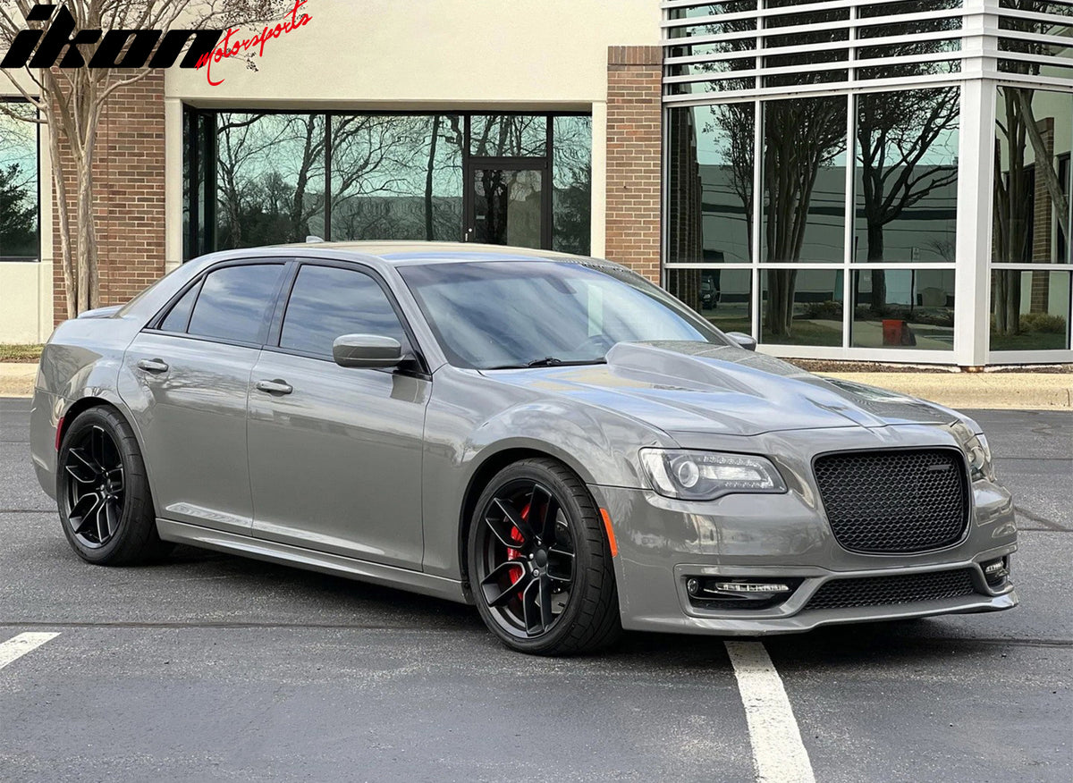 IKON MOTORSPORTS Front Upper Grille, Compatible with 2015-2023 Chrysler 300 All Models, SRT Style Gloss Black ABS Injection Replacement Clip on Front Bumper Hood Grill 1PC