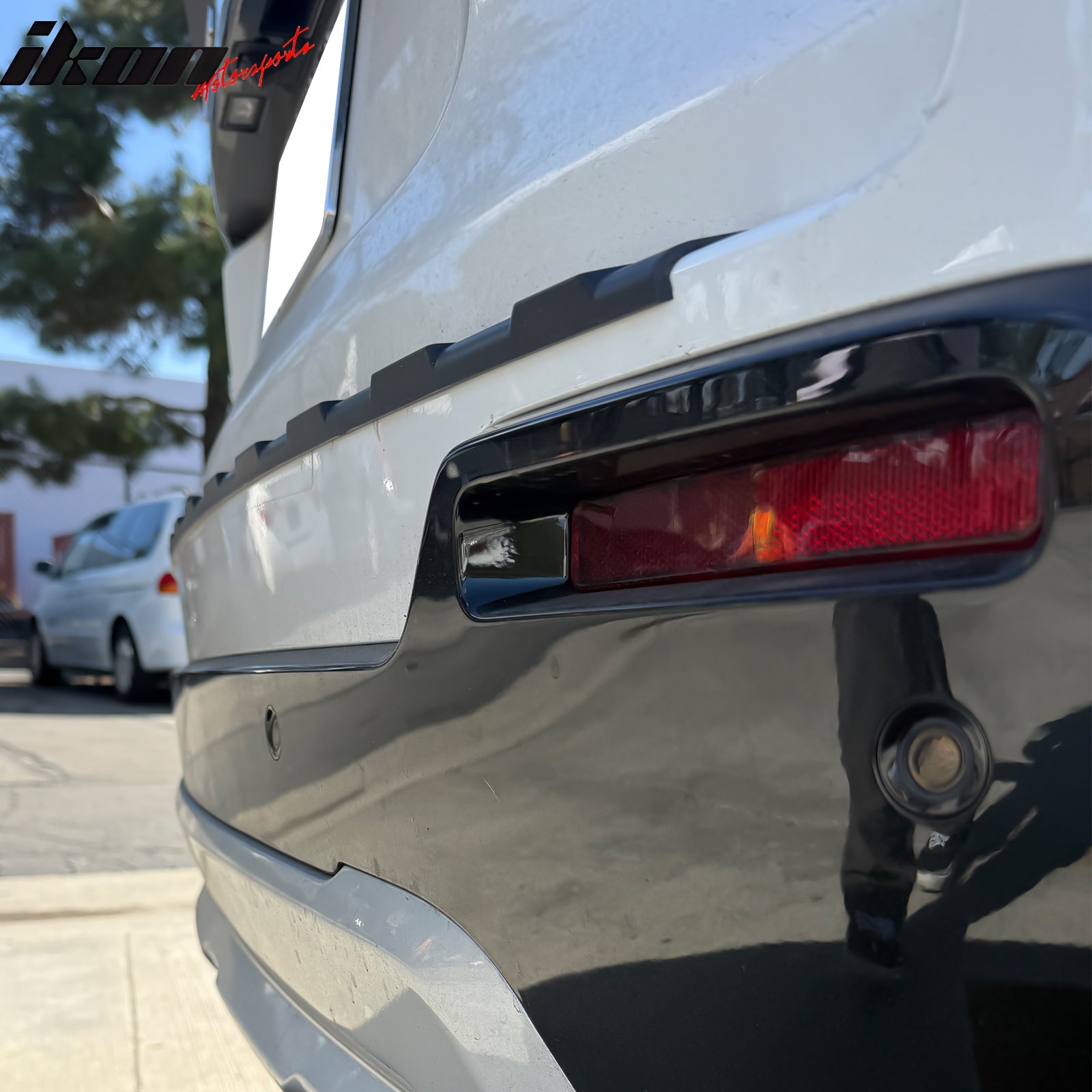 Fits 24-26 Honda Prologue Rear Bumper Cover Protector Guard Step Plate Pad Trim